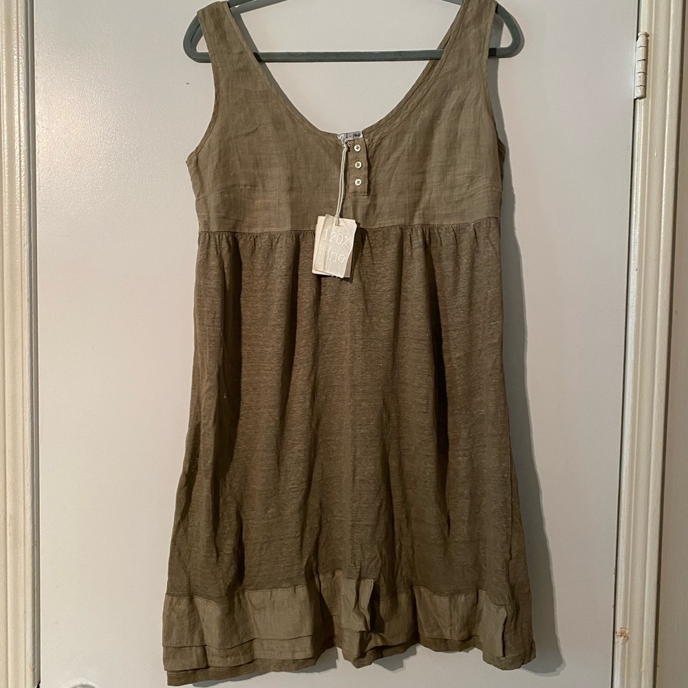 Wonderful sage green sleeveless tunic , NEW !